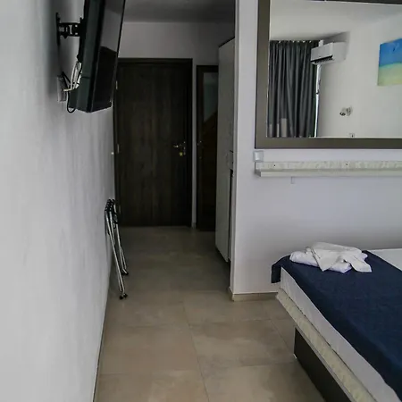Carmen Hotel